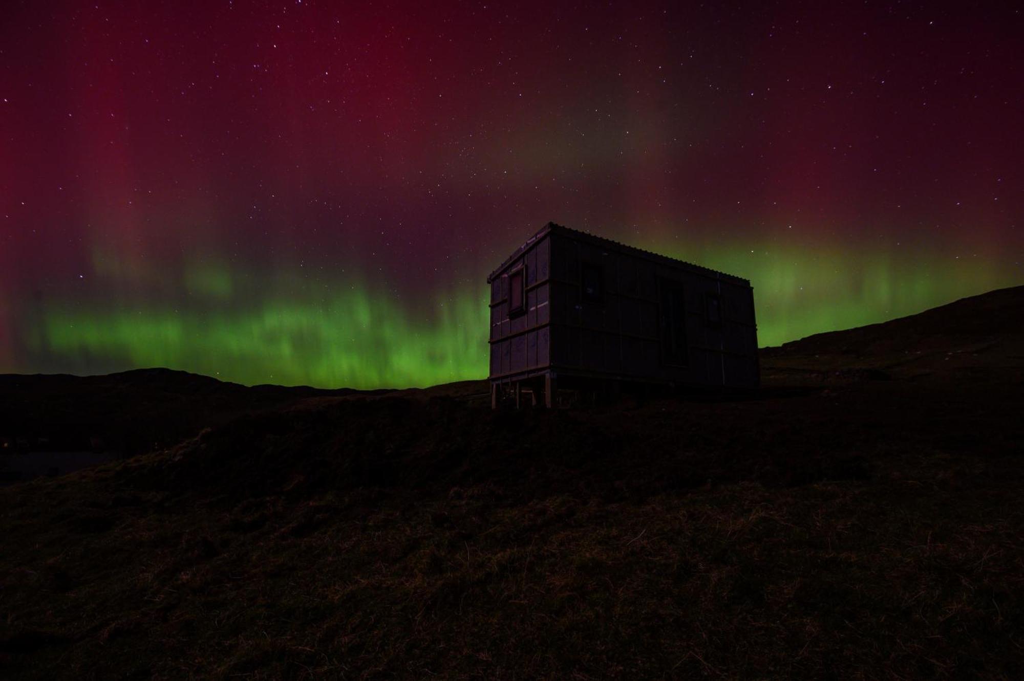 Hut On The Hill Villa Aird of Sleat Bagian luar foto