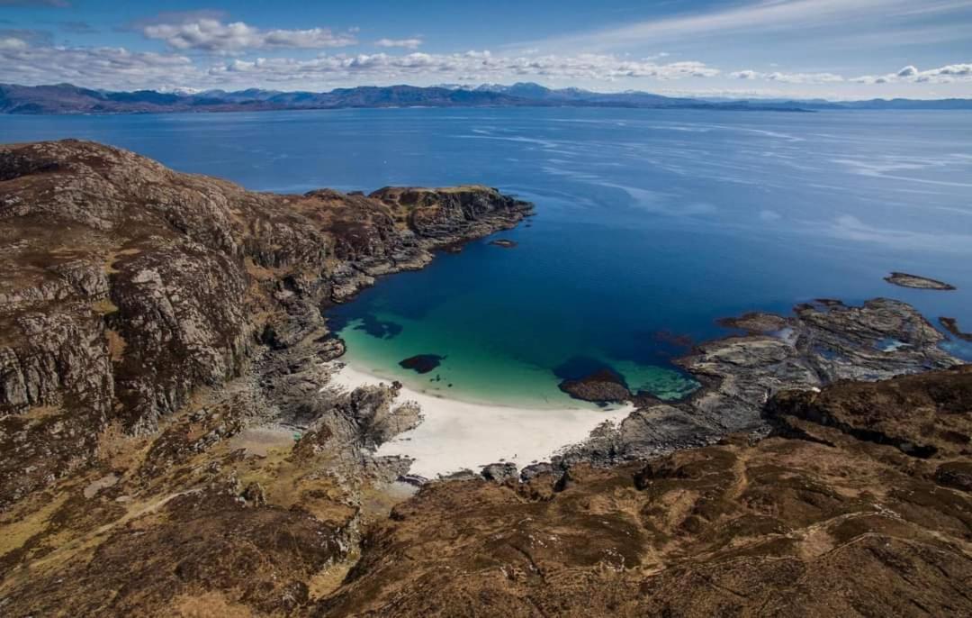 Hut On The Hill Villa Aird of Sleat Bagian luar foto
